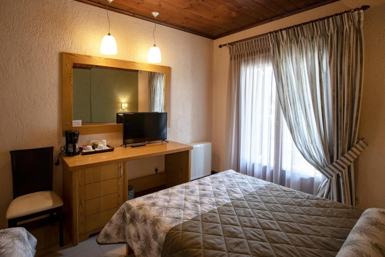 Asimina Guesthouse, Eptalofos Parnassos Extérieur photo