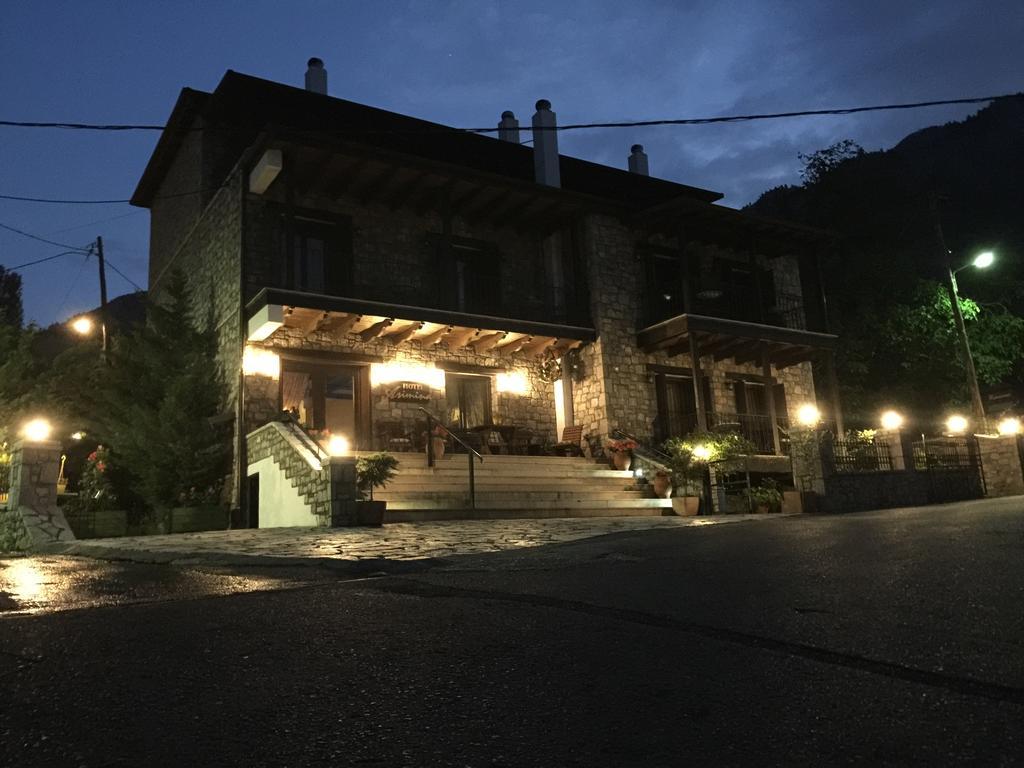 Asimina Guesthouse, Eptalofos Parnassos Extérieur photo